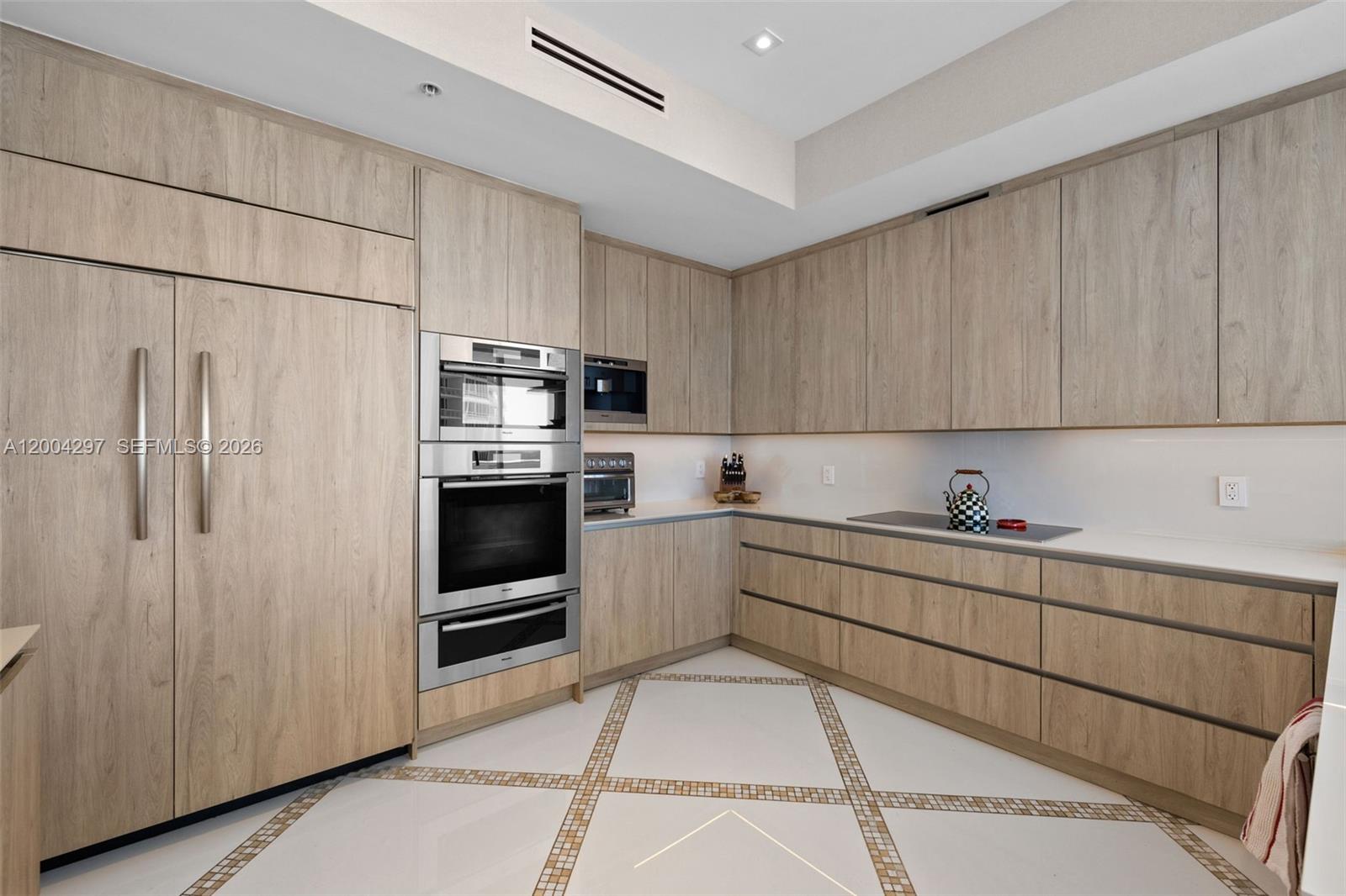 50 S Pointe Dr #1502/03 Miami Beach, FL 33139