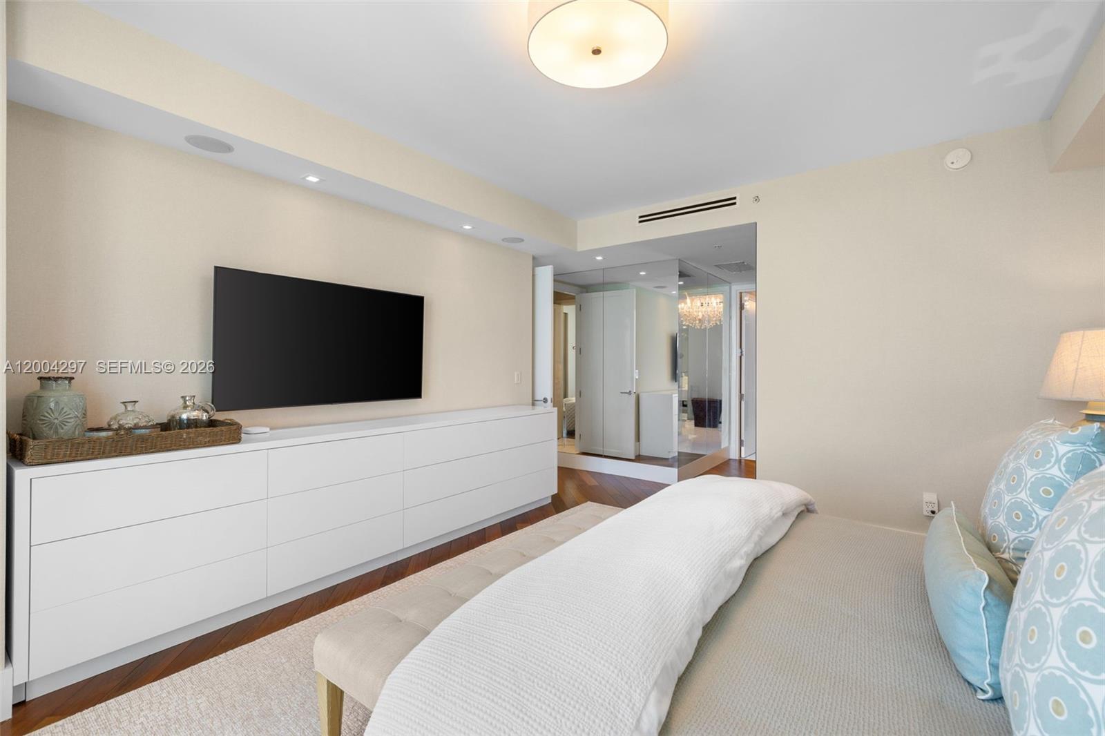 50 S Pointe Dr #1502/03 Miami Beach, FL 33139