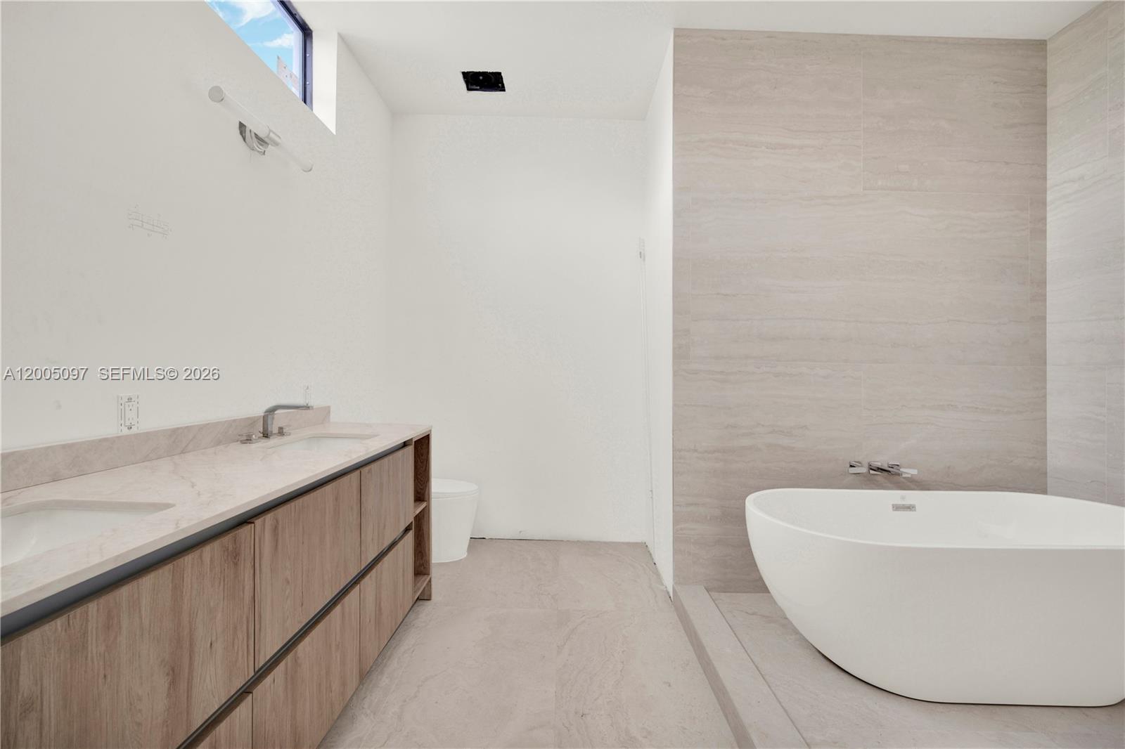 1501 SW 21st St Miami, FL 33145