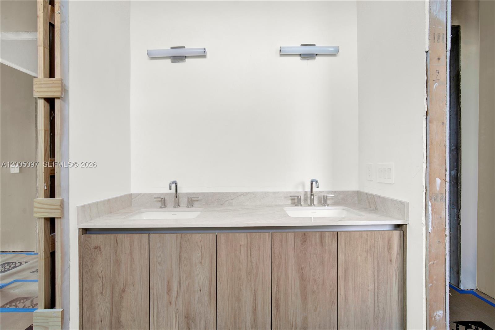 1501 SW 21st St Miami, FL 33145