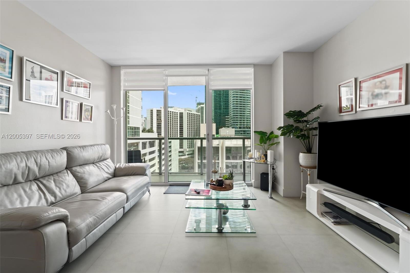 image 500 Brickell East19