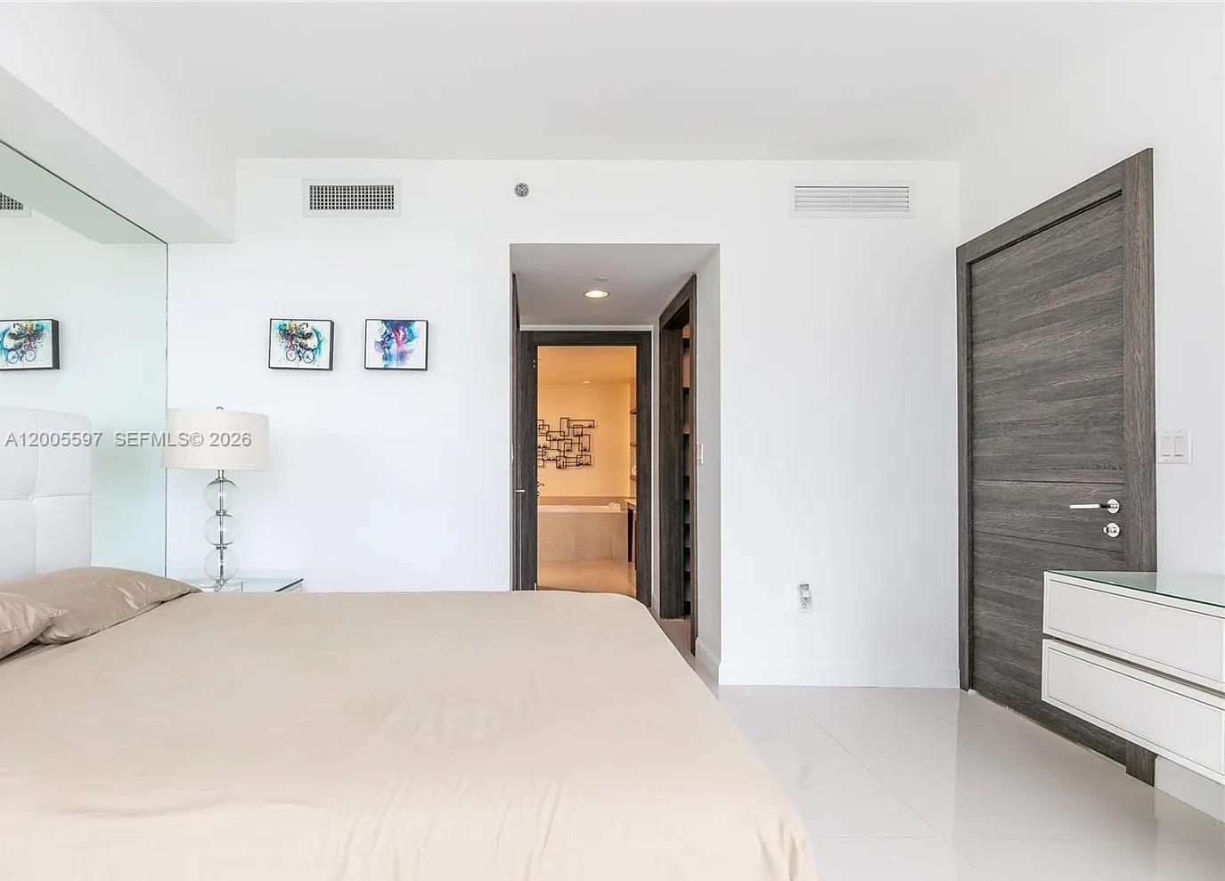 495 Brickell Ave #703 Miami, FL 33131