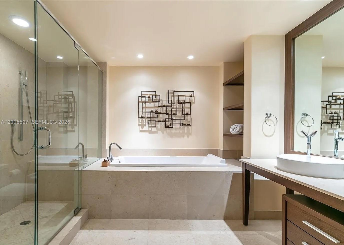 495 Brickell Ave #703 Miami, FL 33131