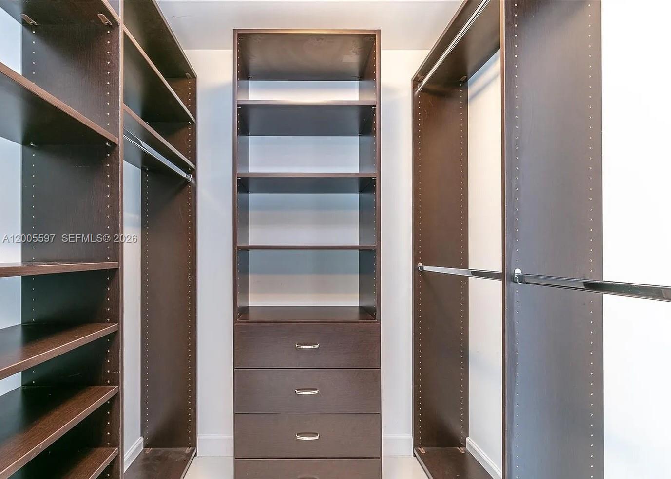 495 Brickell Ave #703 Miami, FL 33131