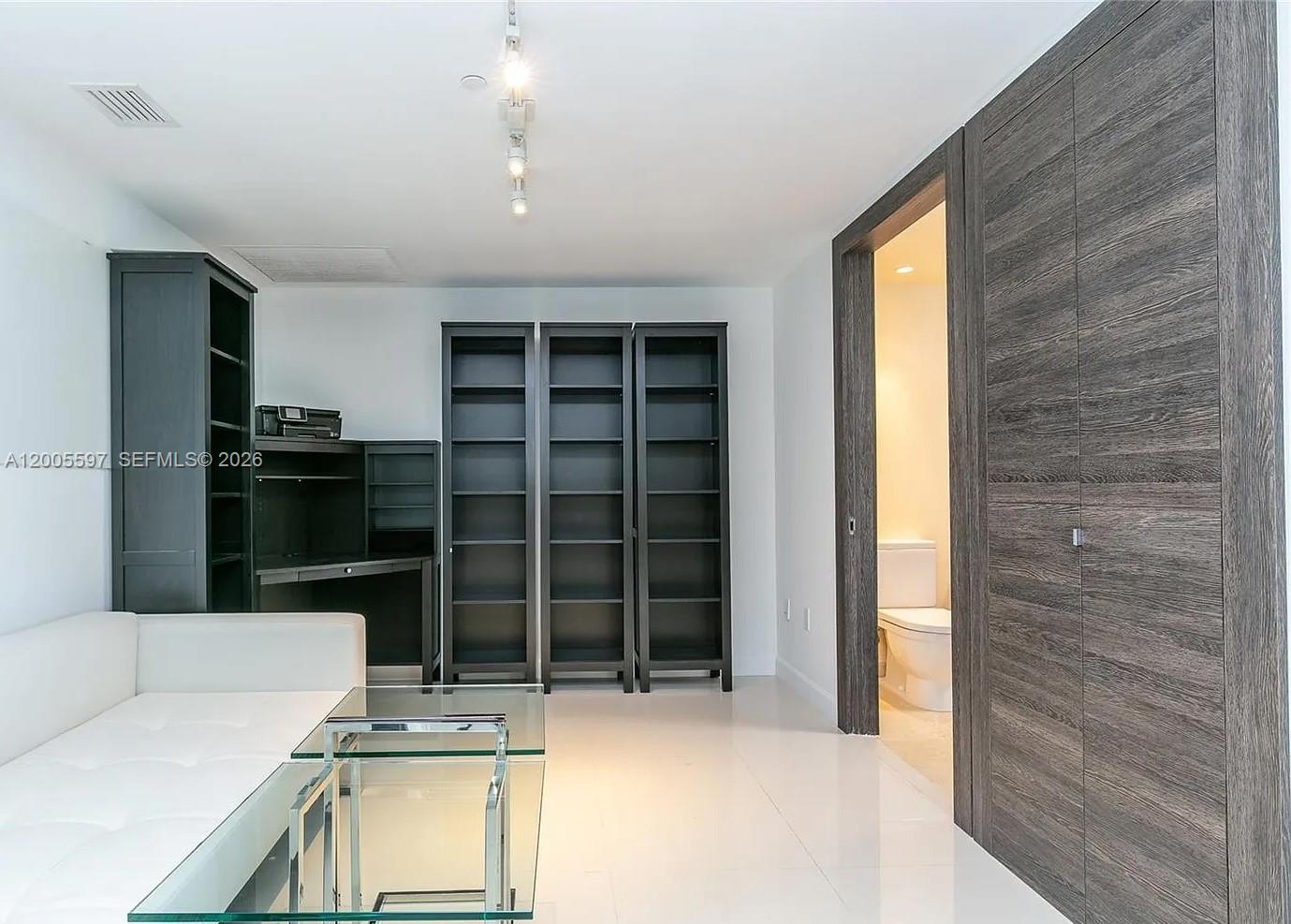 495 Brickell Ave #703 Miami, FL 33131