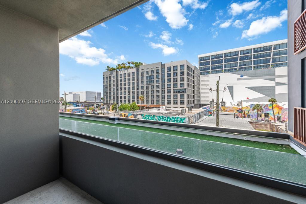 2700 NW 2nd #238 Miami, FL 33127