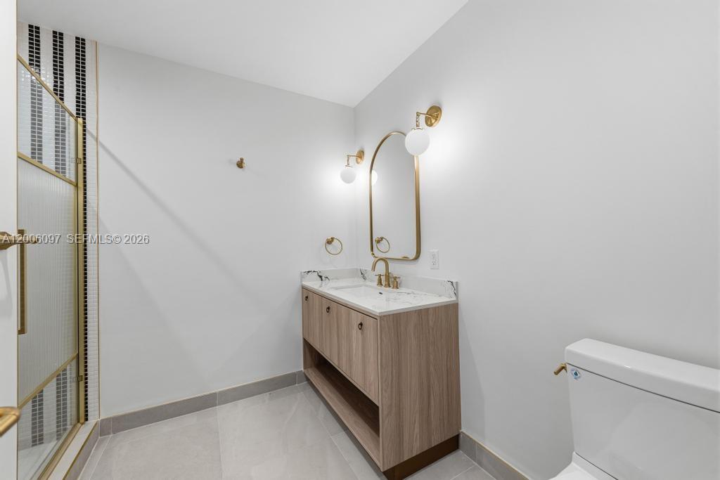 2700 NW 2nd #238 Miami, FL 33127