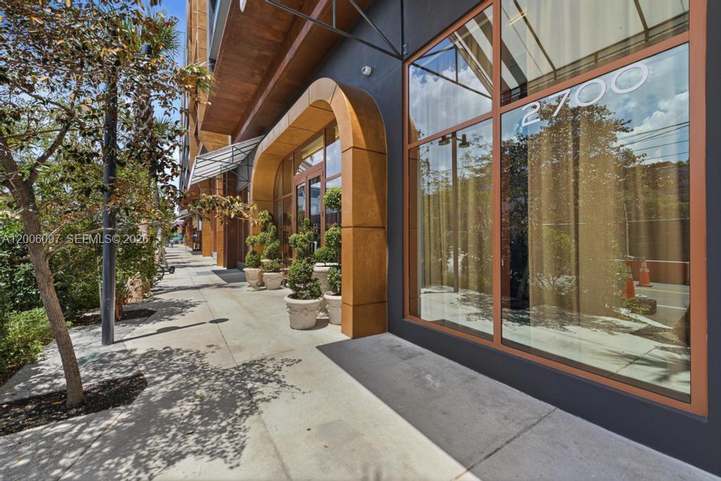 2700 NW 2nd #238 Miami, FL 33127