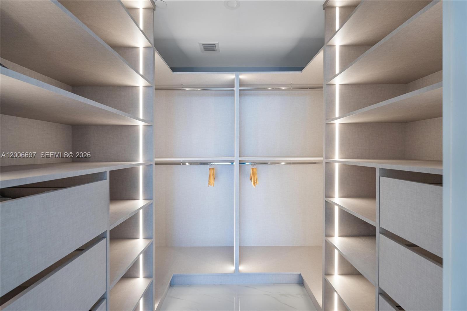 700 NE 24th St #5407 Miami, FL 33137