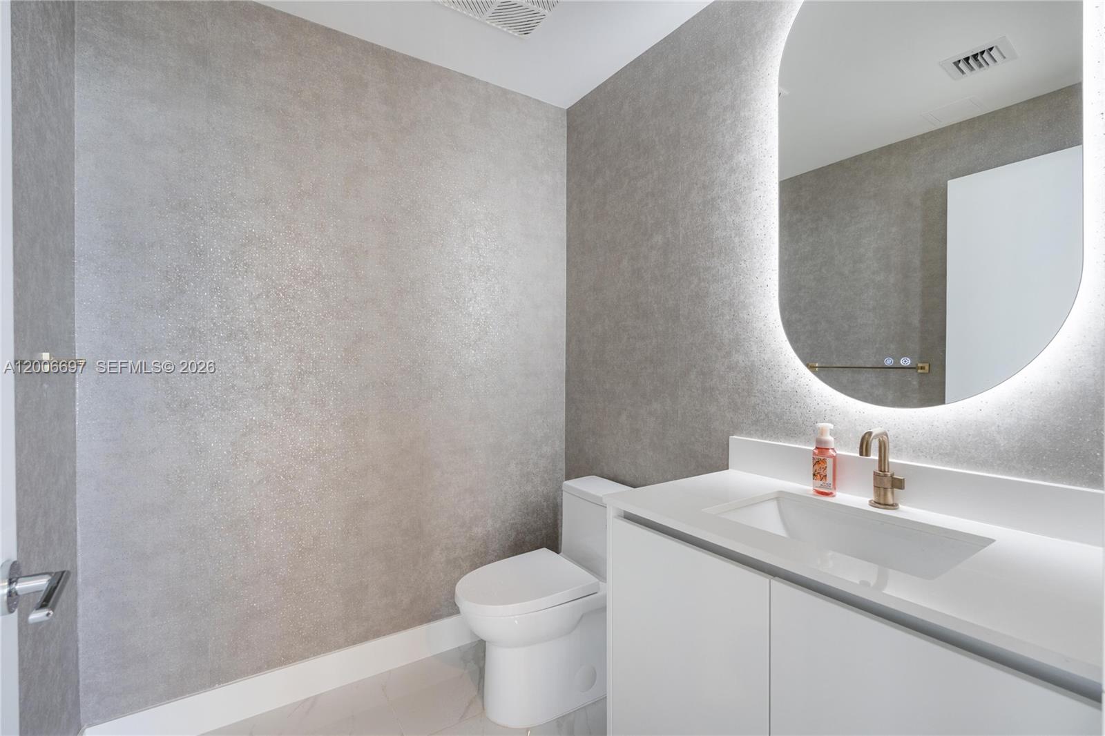 700 NE 24th St #5407 Miami, FL 33137