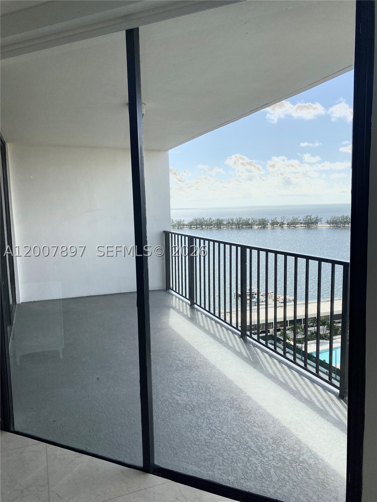 image Brickell Place II11