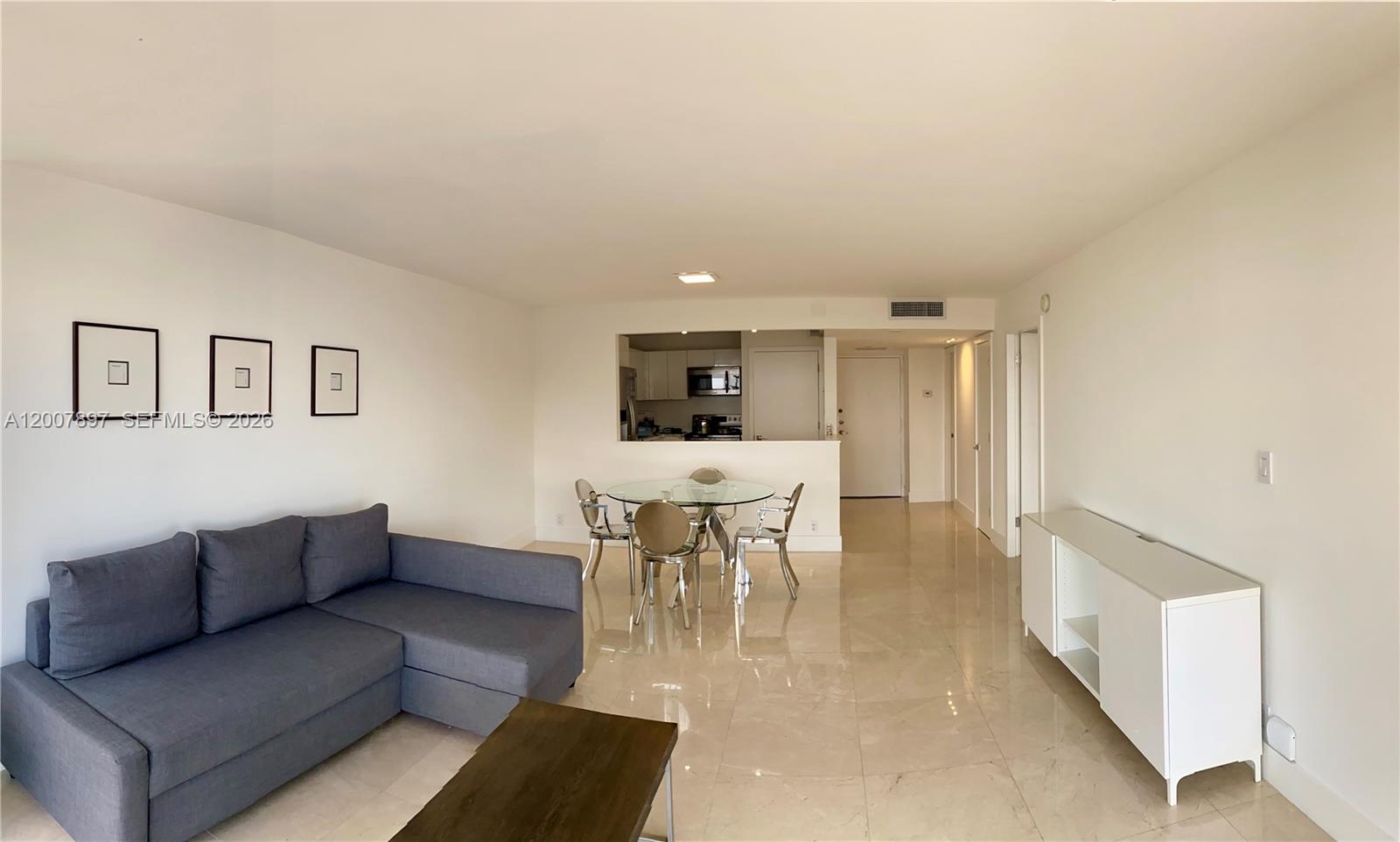 image Brickell Place II2