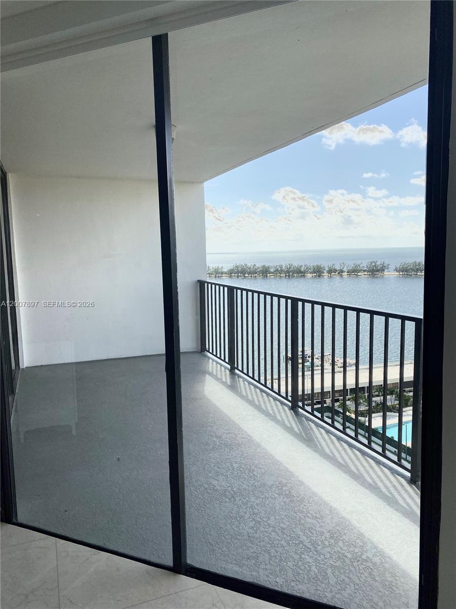 image Brickell Place II3