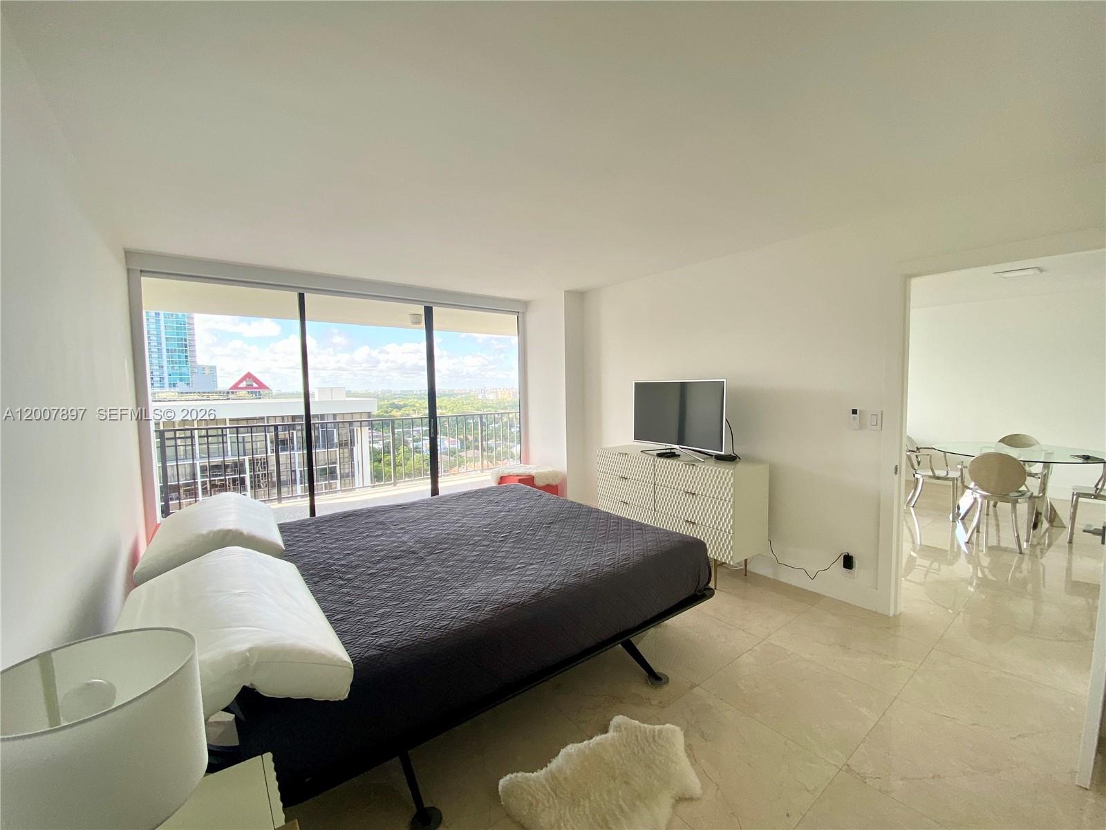 image Brickell Place II6