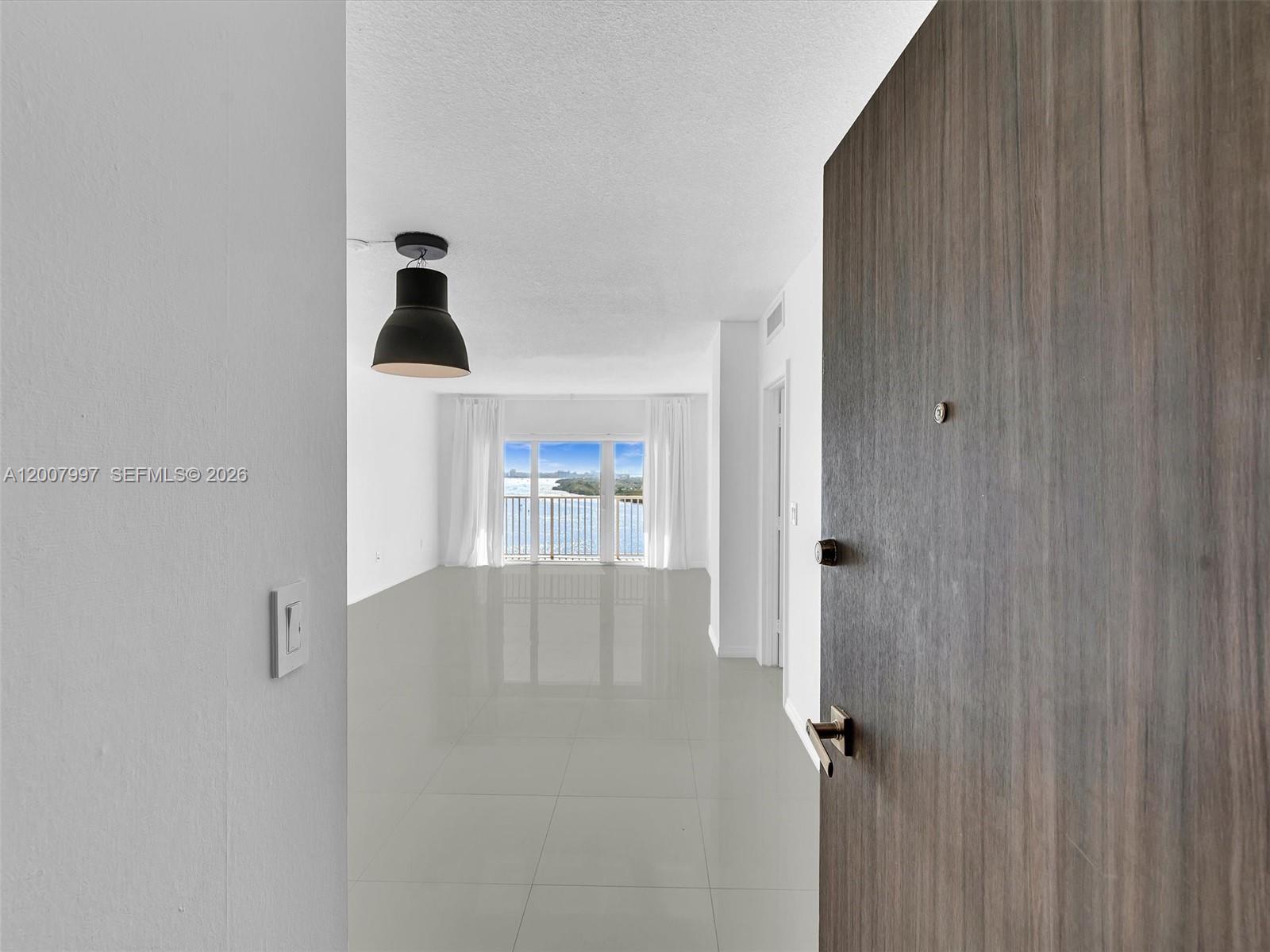 image Arlen House Condo5