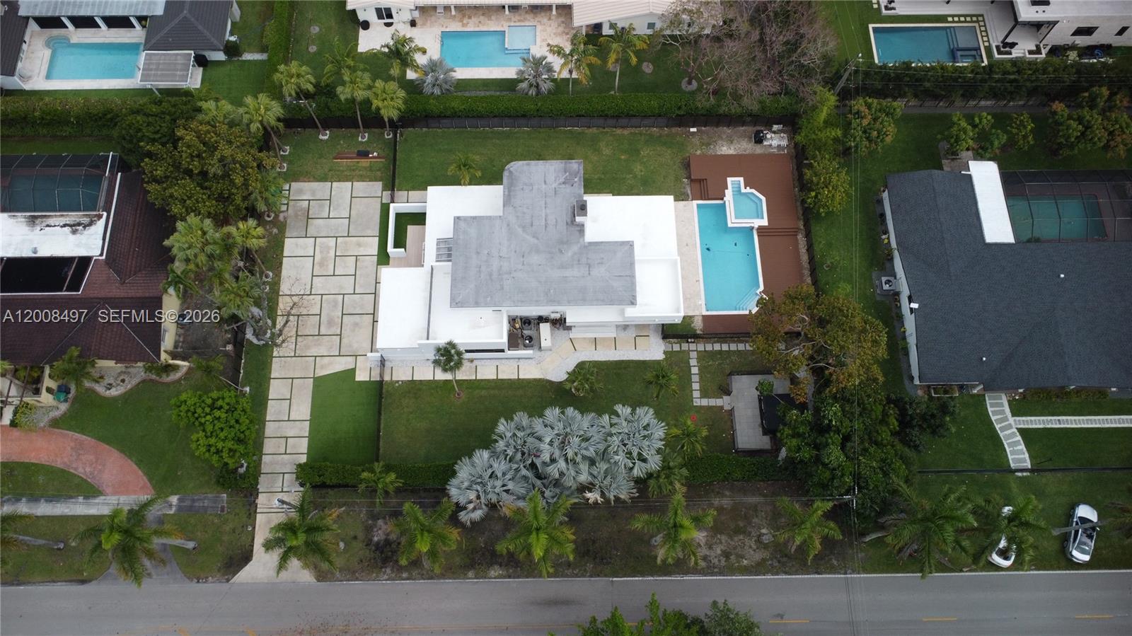 10475 SW 72nd Ave Pinecrest, FL 33156