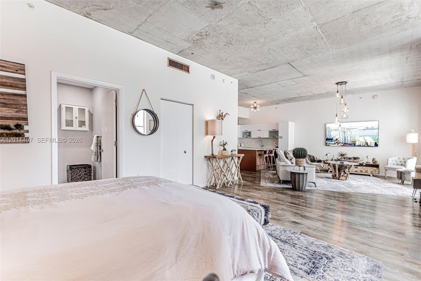 image The Loft 217