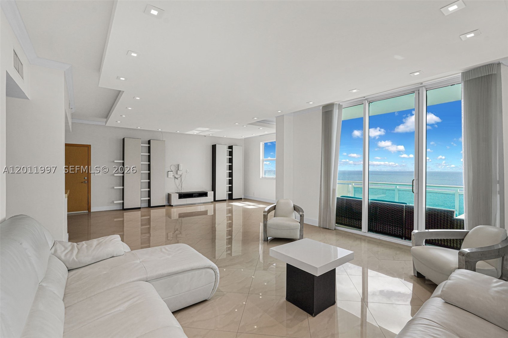 3001 S Ocean Dr #1611 Hollywood, FL 33019