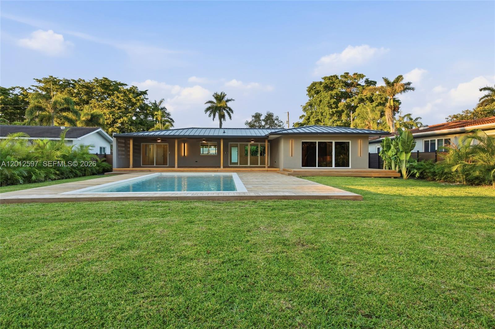 360 NW 87th St El Portal, FL 33150