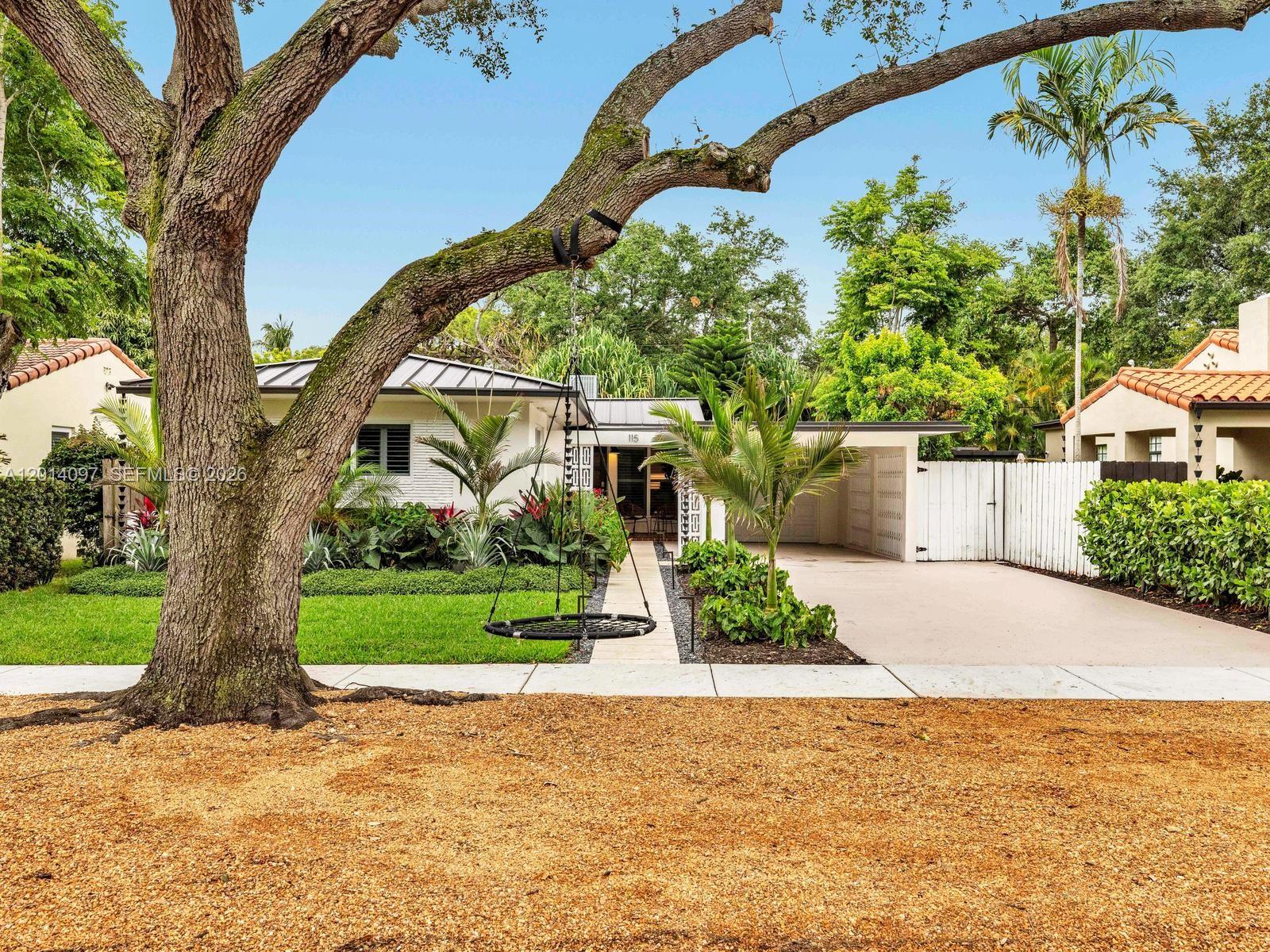 115 NE 88th St El Portal, FL 33138