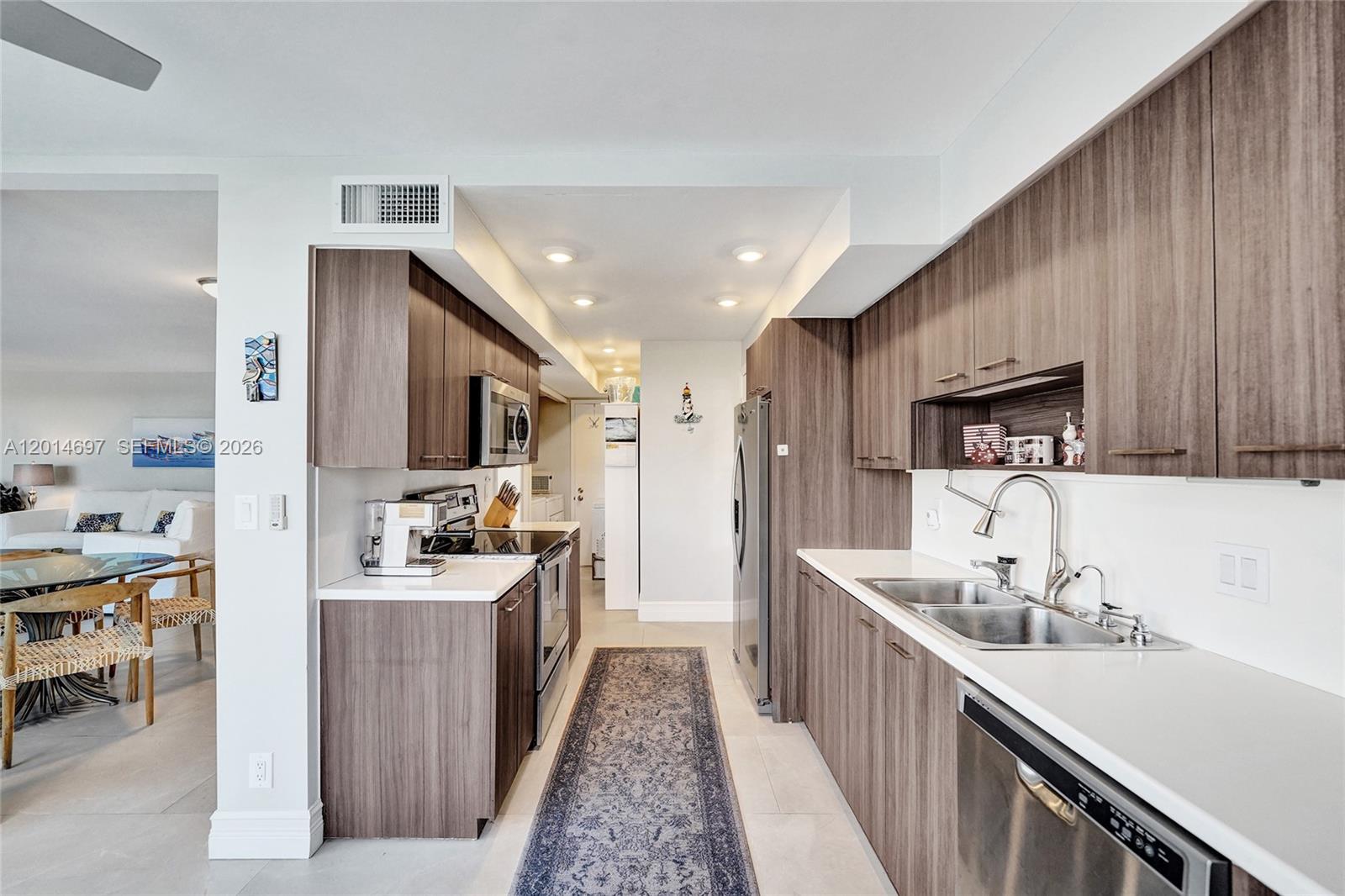 936 Intracoastal Dr #4F Fort Lauderdale, FL 33304
