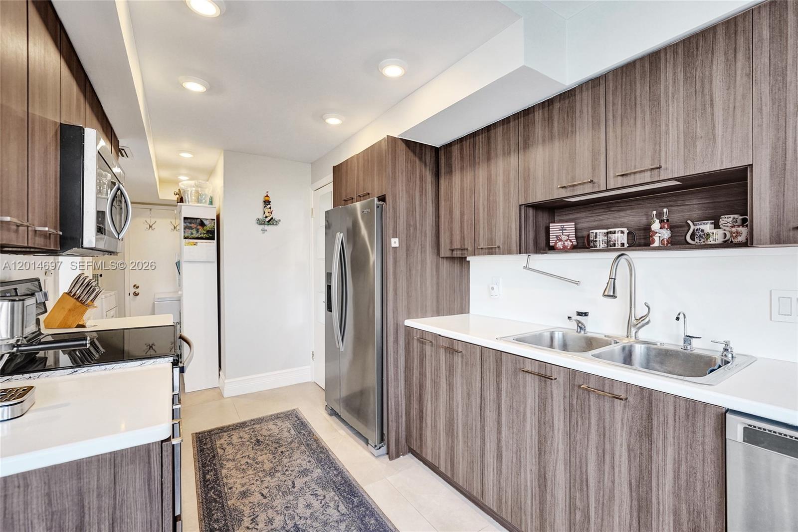 936 Intracoastal Dr #4F Fort Lauderdale, FL 33304