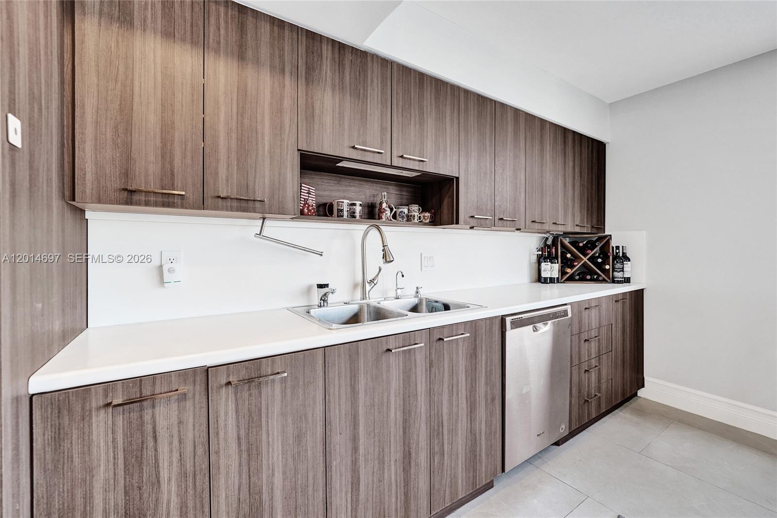 936 Intracoastal Dr #4F Fort Lauderdale, FL 33304