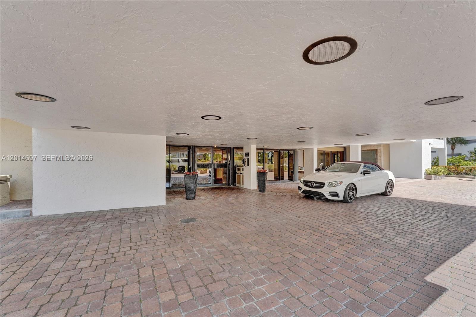 936 Intracoastal Dr #4F Fort Lauderdale, FL 33304