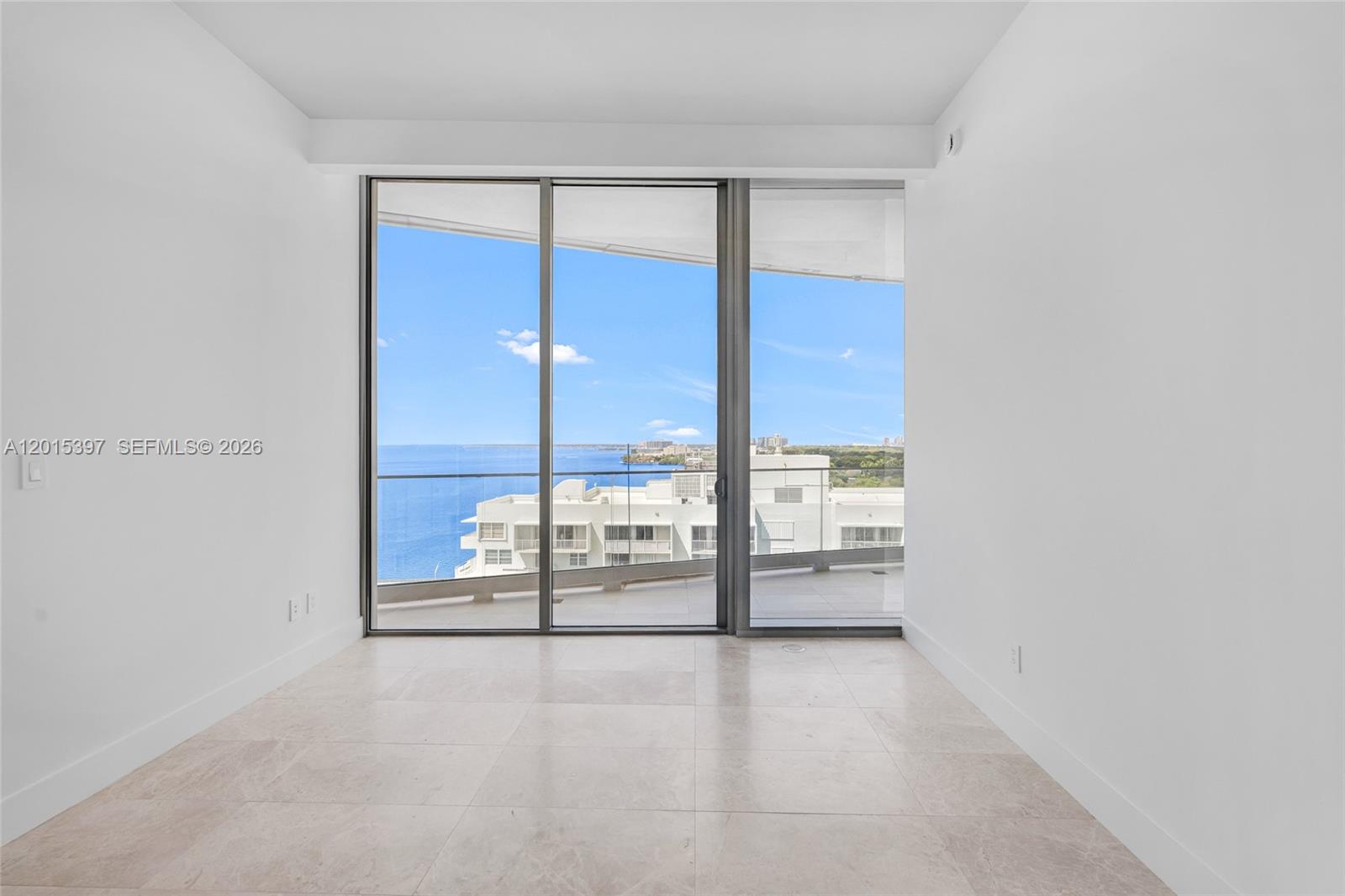 175 SE 25th Rd #1203 Miami, FL 33129