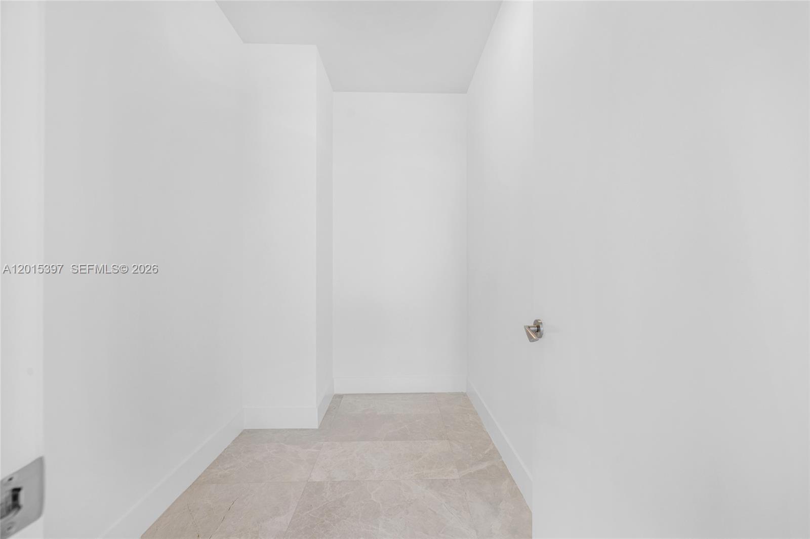 175 SE 25th Rd #1203 Miami, FL 33129