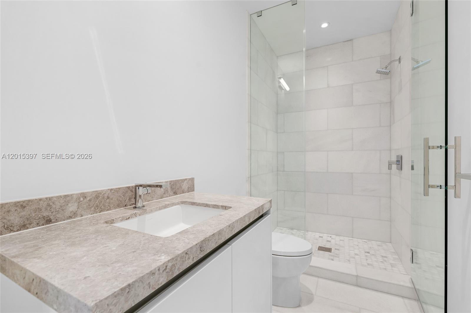 175 SE 25th Rd #1203 Miami, FL 33129