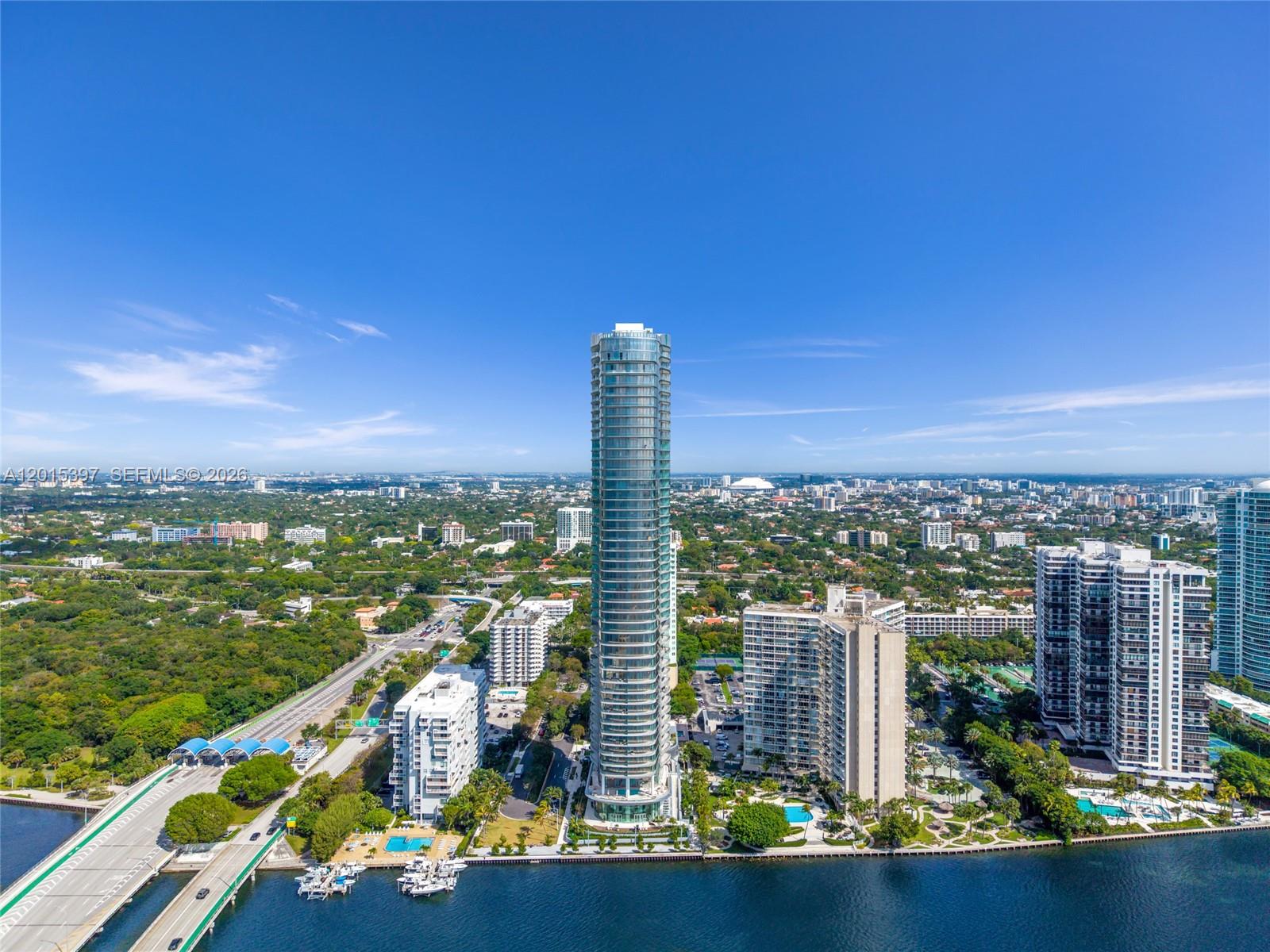175 SE 25th Rd #1203 Miami, FL 33129