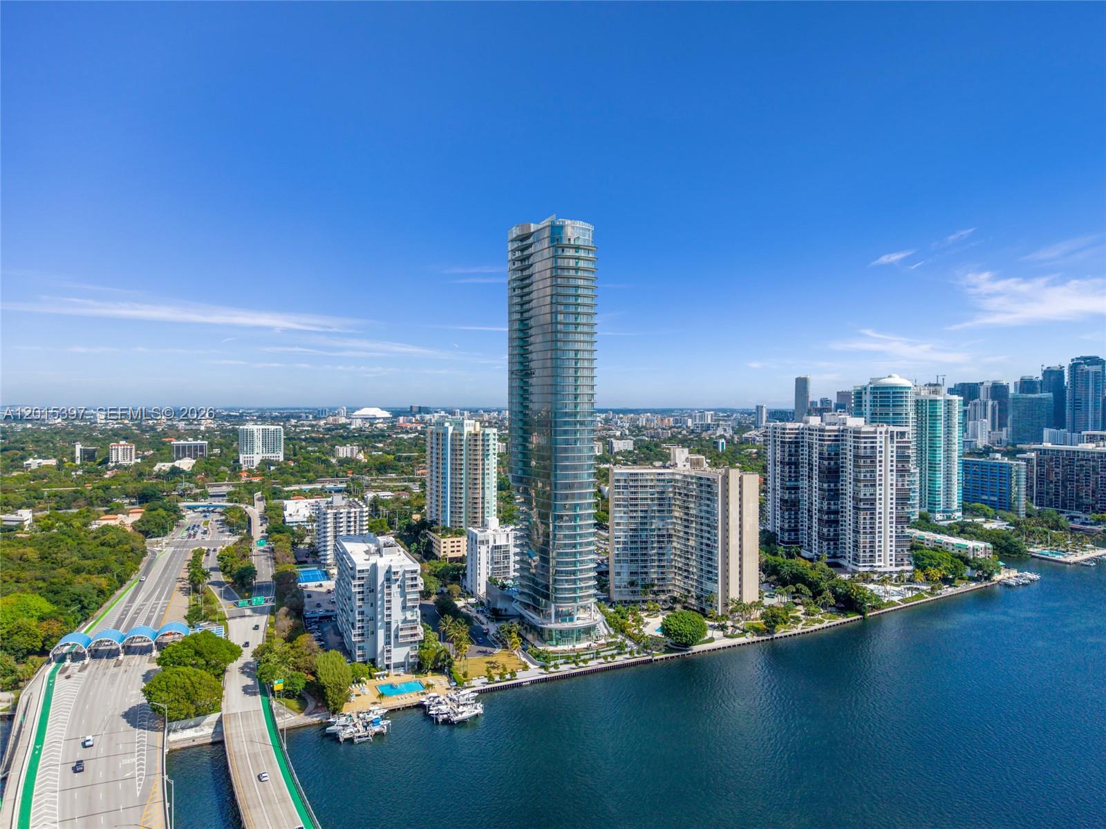 175 SE 25th Rd #1203 Miami, FL 33129