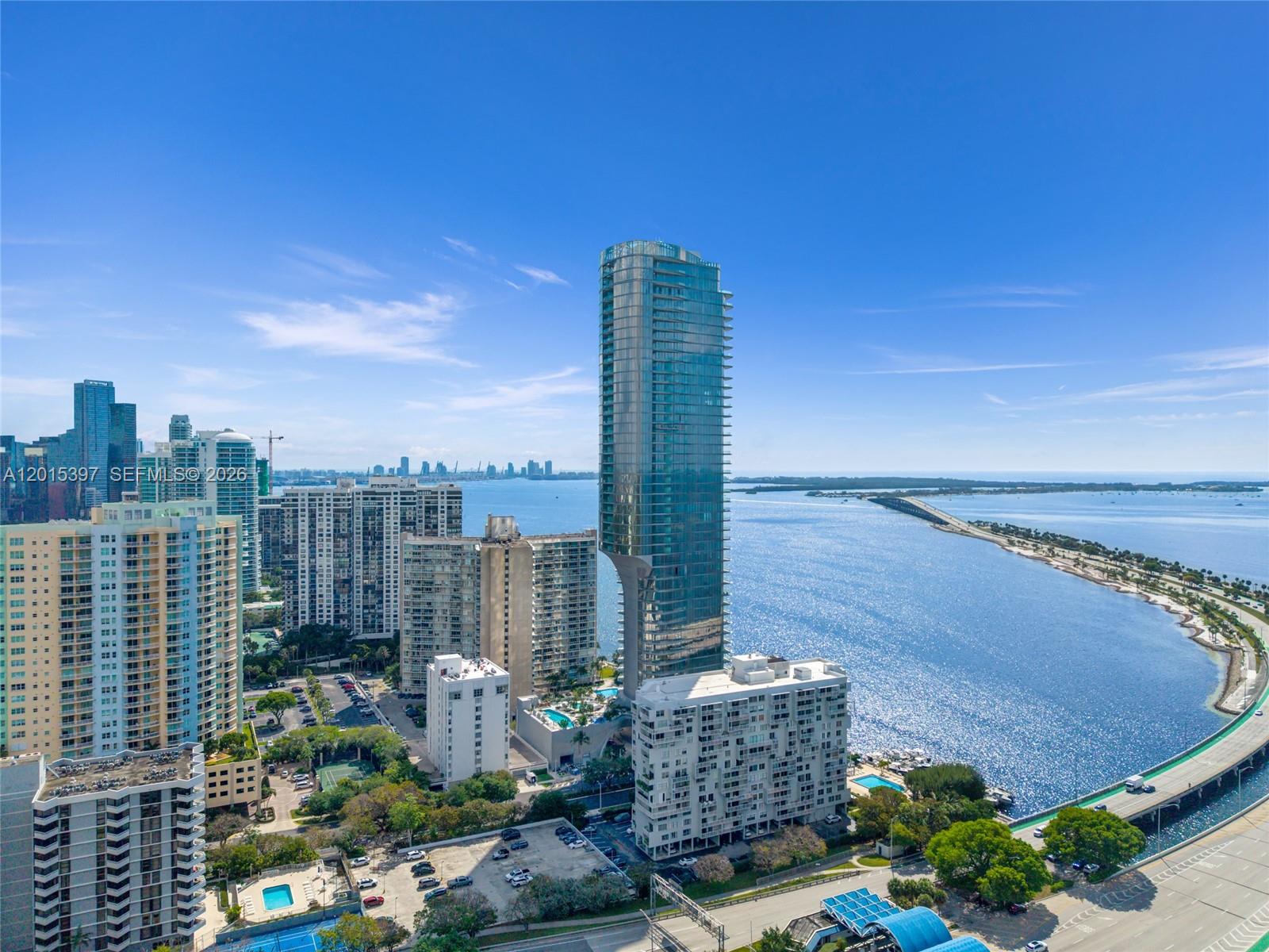 175 SE 25th Rd #1203 Miami, FL 33129