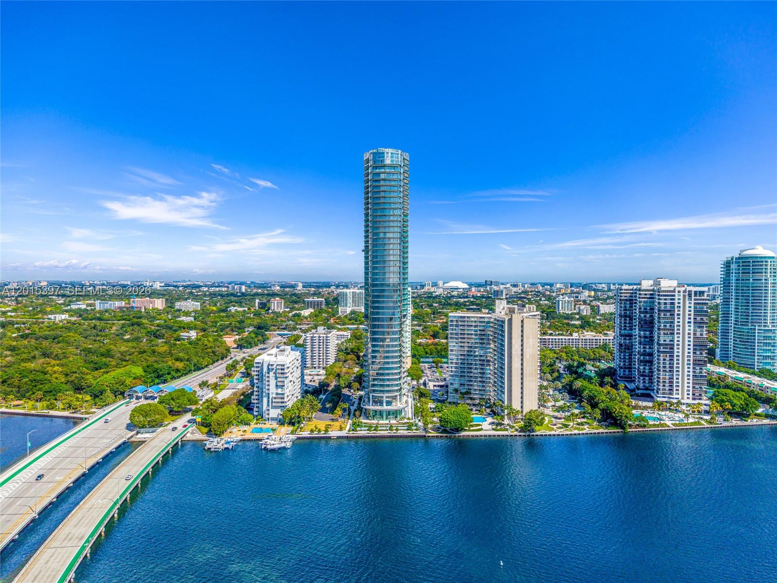 175 SE 25th Rd #1203 Miami, FL 33129