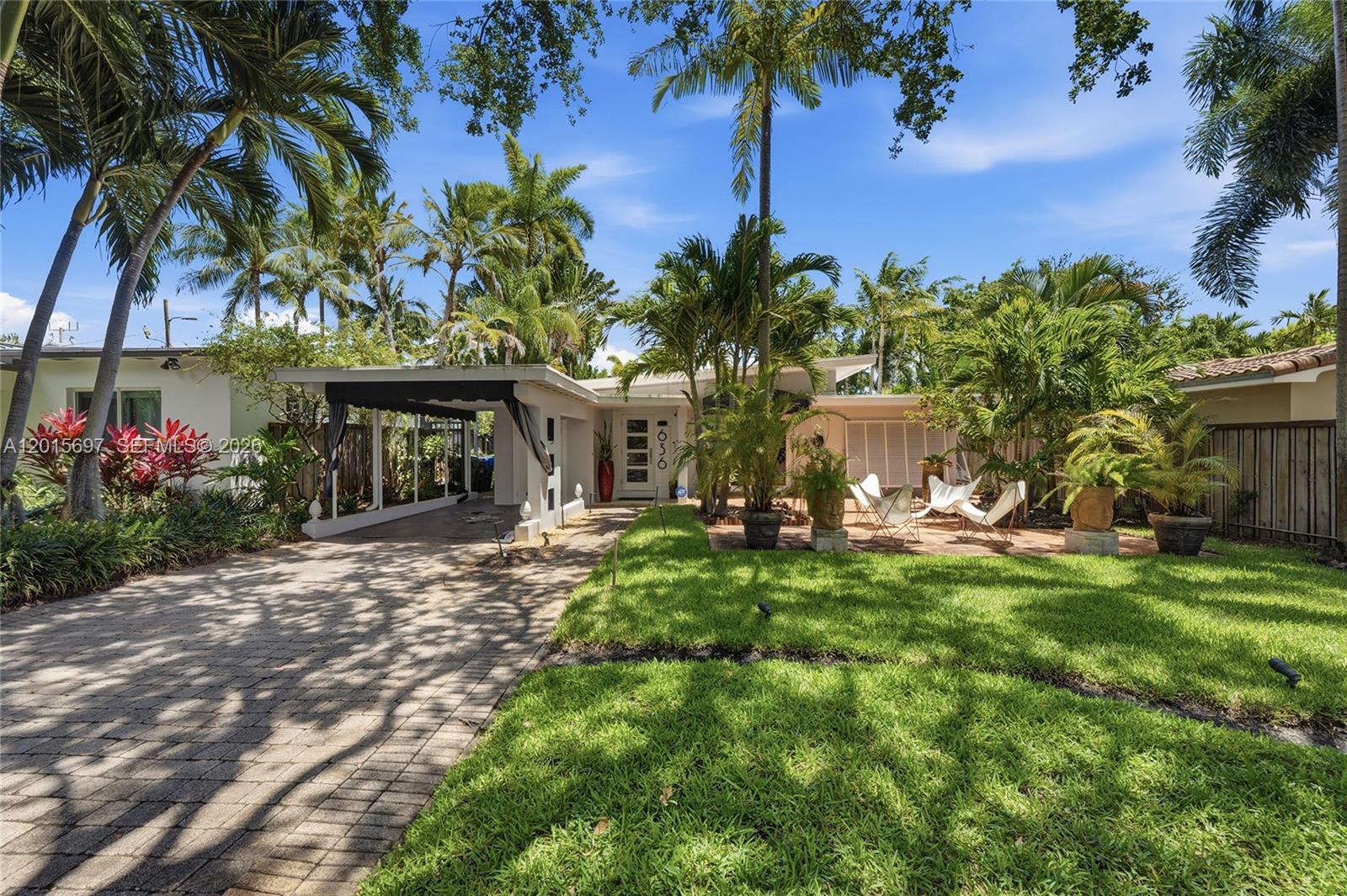 636 NE 17th Ter Fort Lauderdale, FL 33304