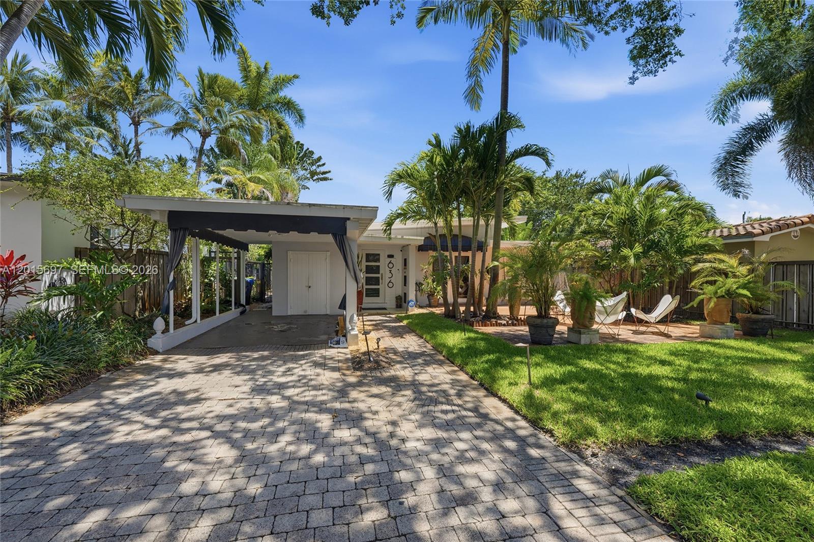 636 NE 17th Ter Fort Lauderdale, FL 33304