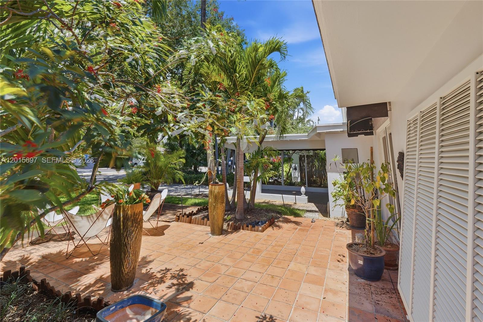 636 NE 17th Ter Fort Lauderdale, FL 33304