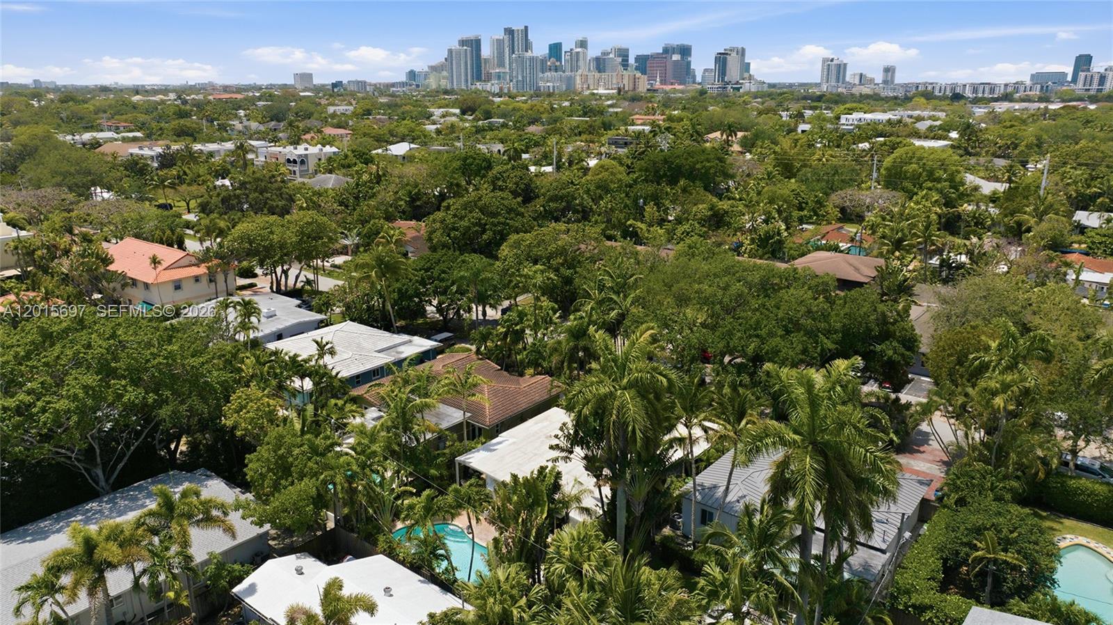 636 NE 17th Ter Fort Lauderdale, FL 33304