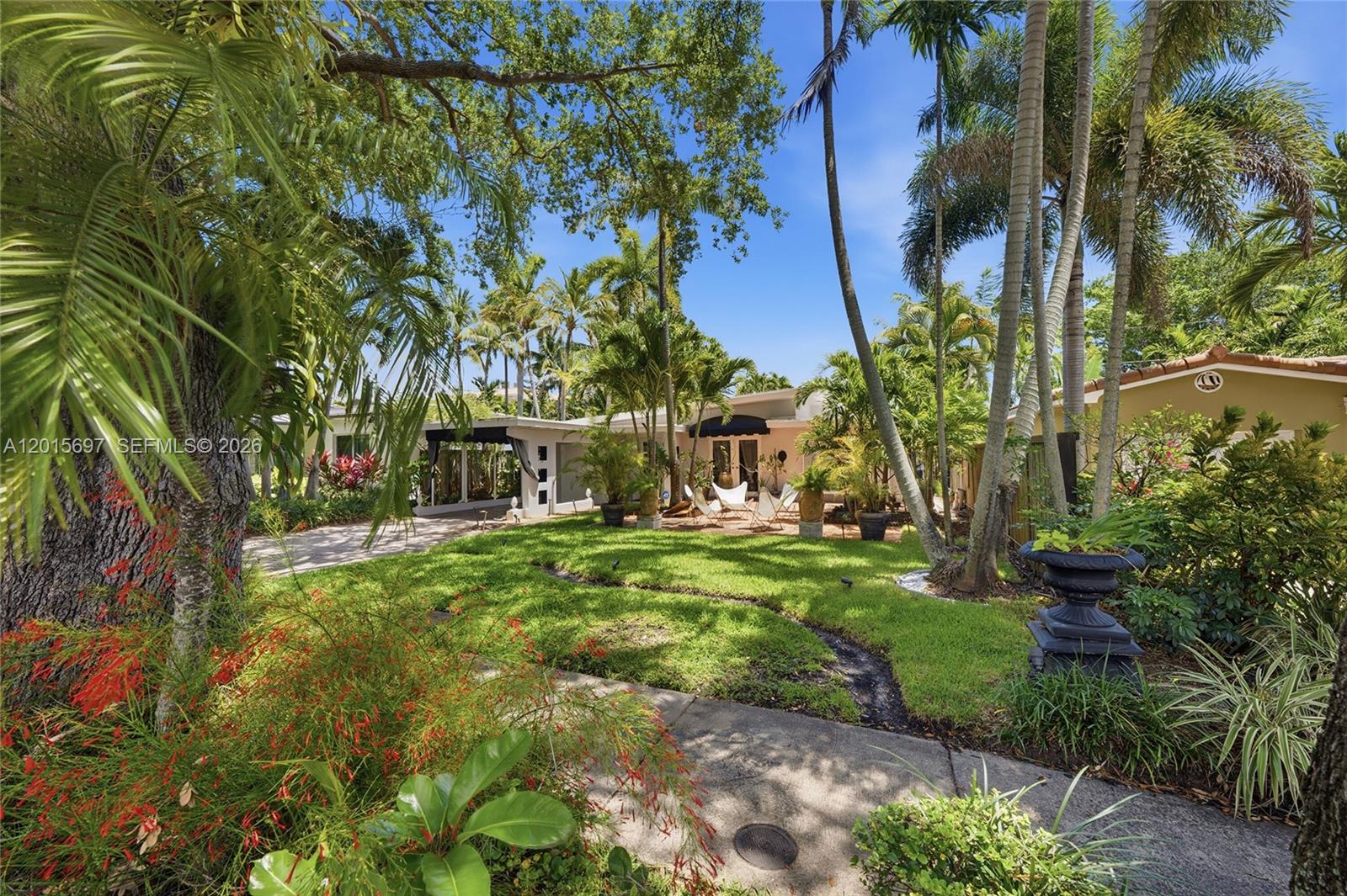 636 NE 17th Ter Fort Lauderdale, FL 33304