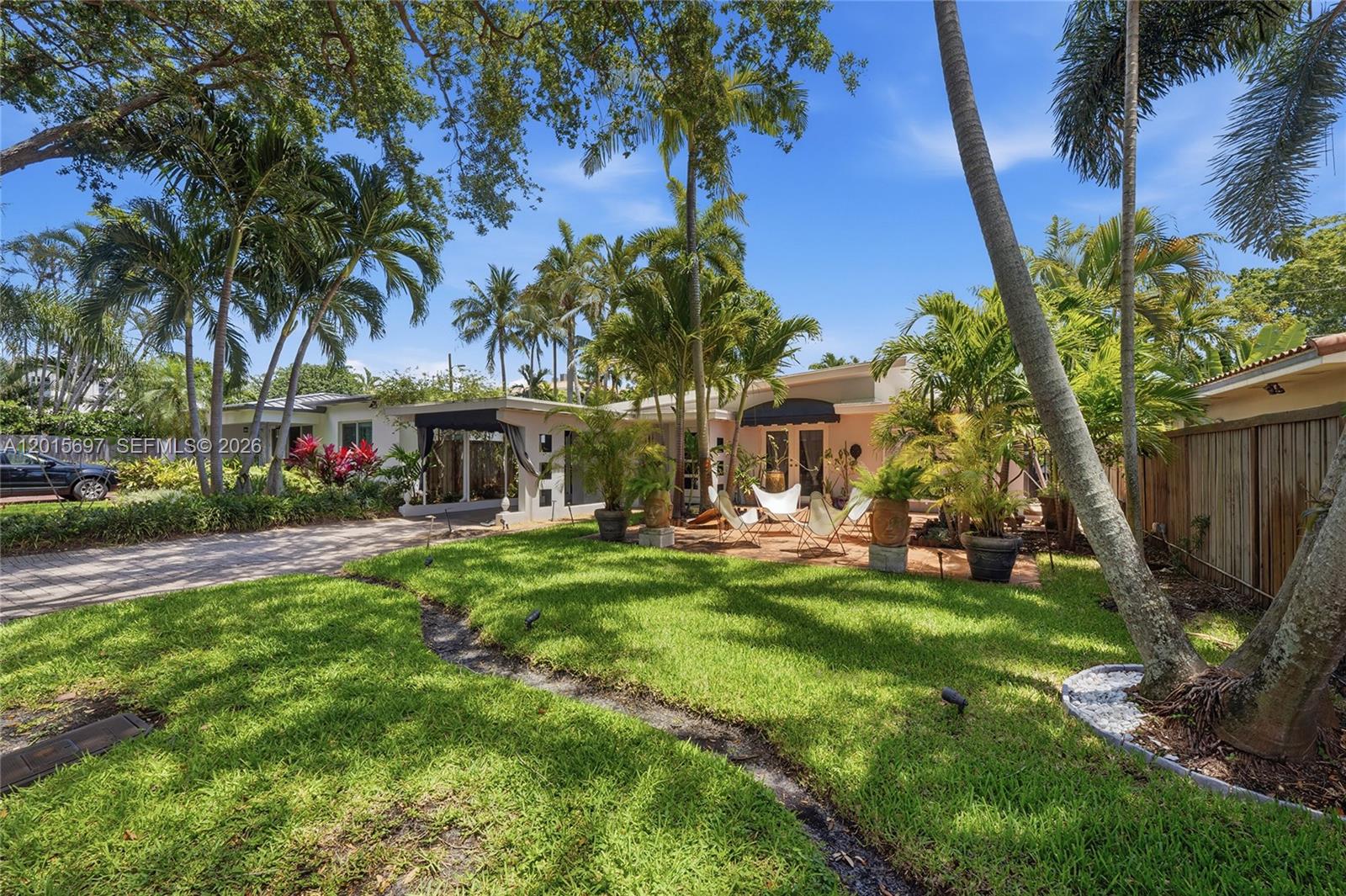 636 NE 17th Ter Fort Lauderdale, FL 33304