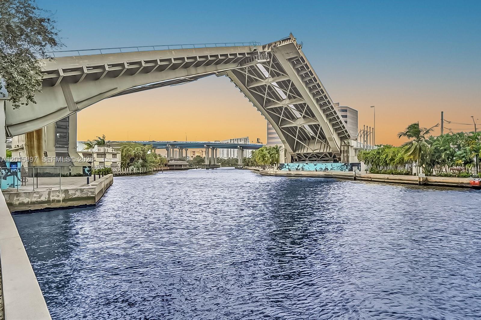 image Latitude on the River19