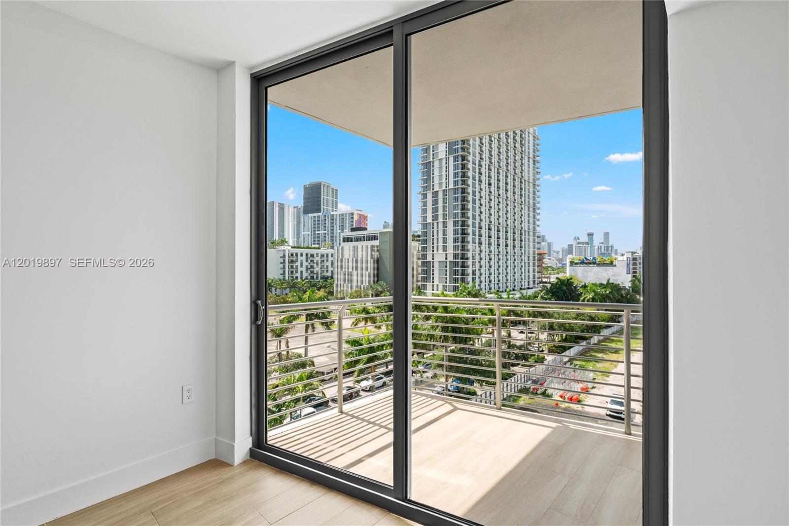 90 NE 32nd St #627 Miami, FL 33137