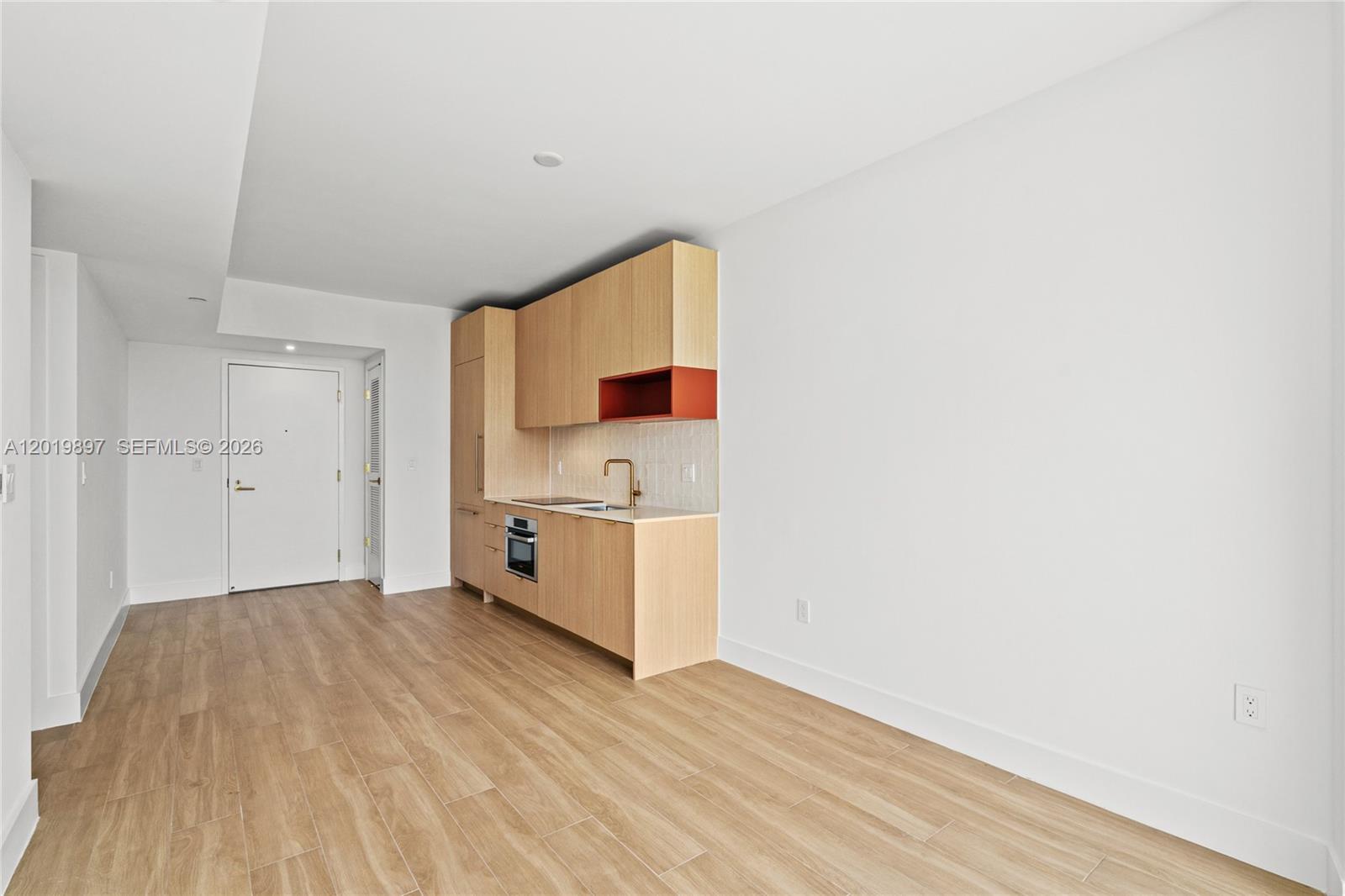 90 NE 32nd St #627 Miami, FL 33137
