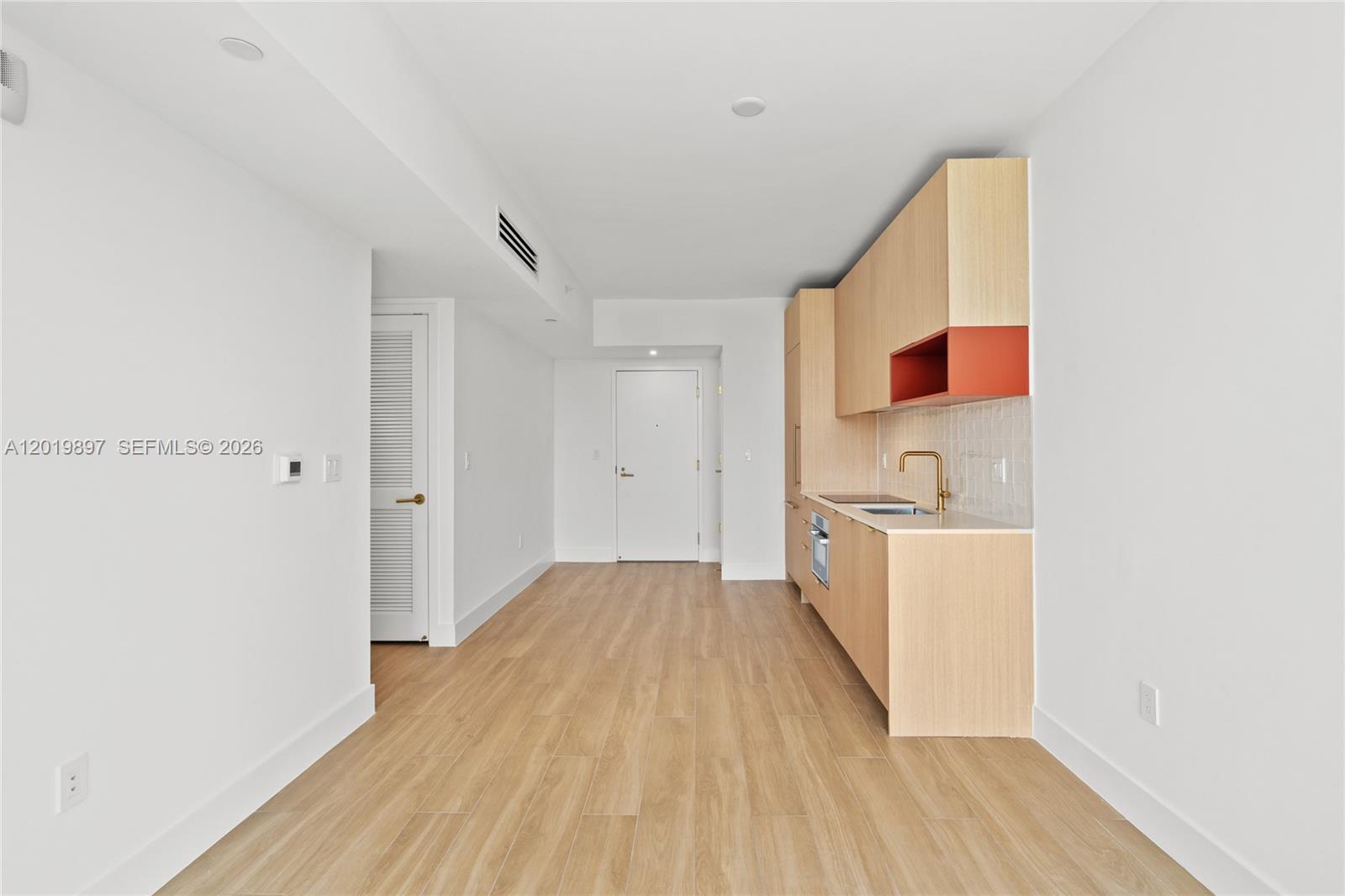 90 NE 32nd St #627 Miami, FL 33137