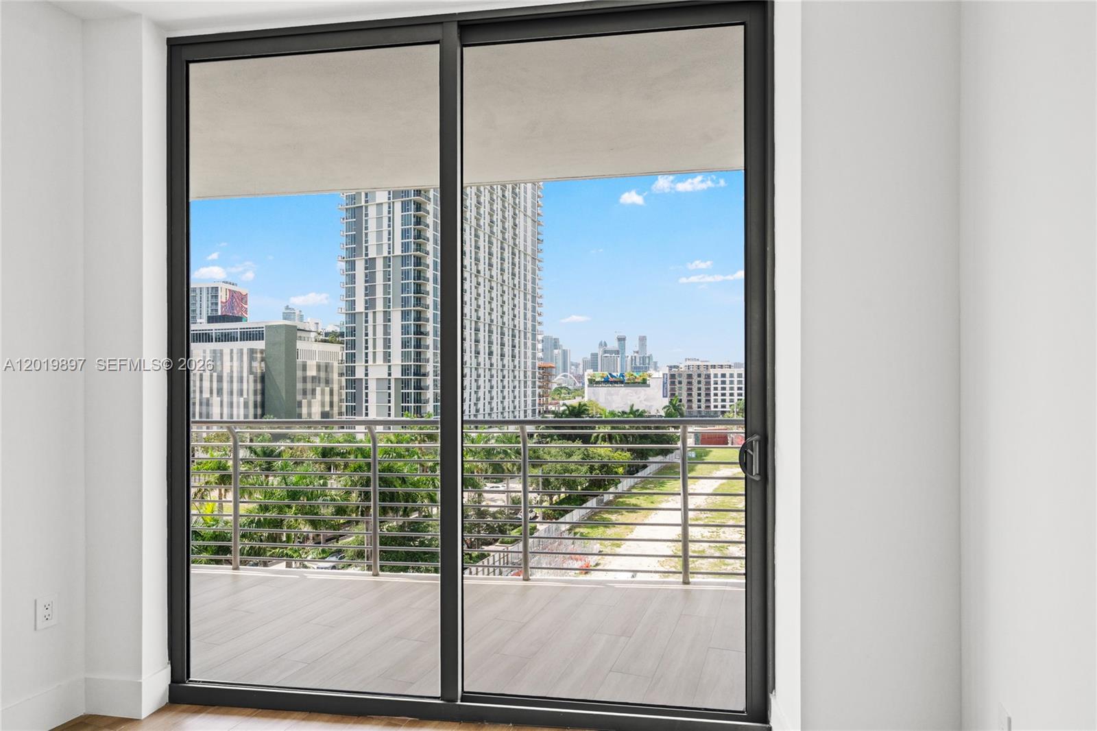 90 NE 32nd St #627 Miami, FL 33137