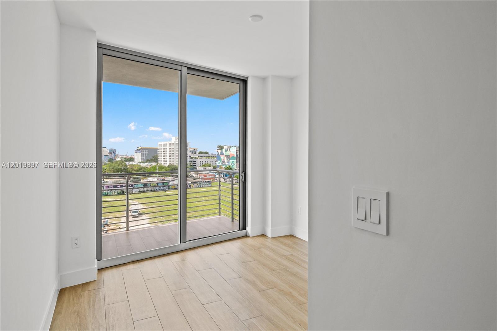 90 NE 32nd St #627 Miami, FL 33137