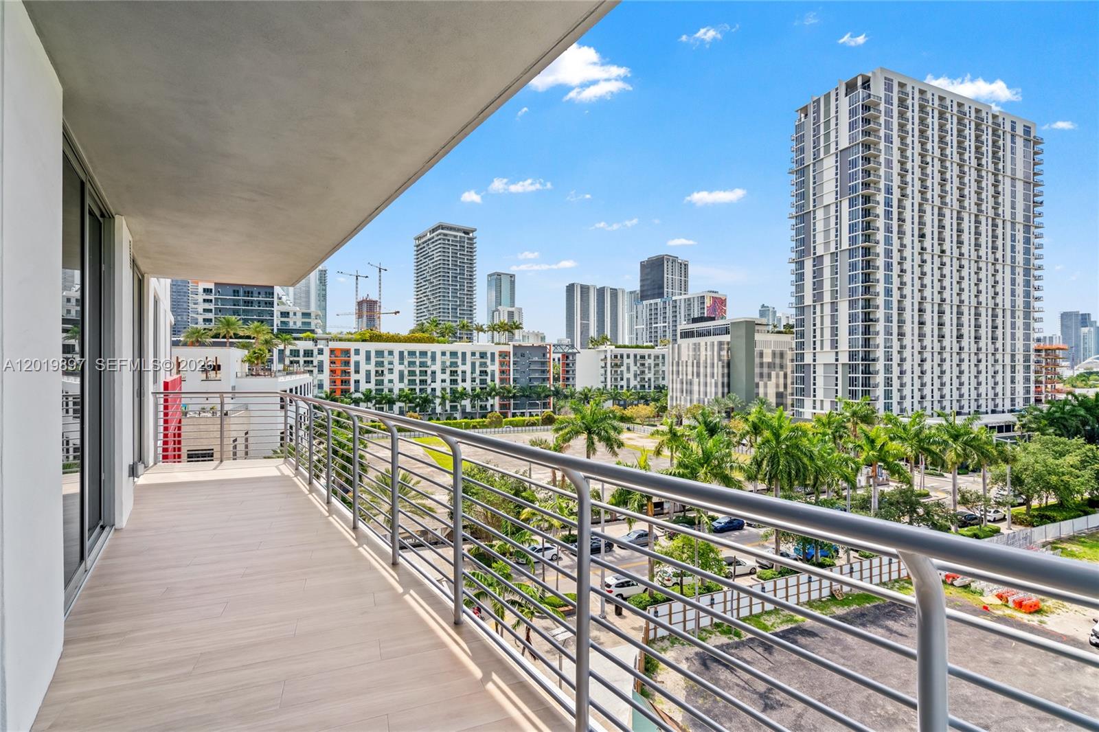 90 NE 32nd St #627 Miami, FL 33137