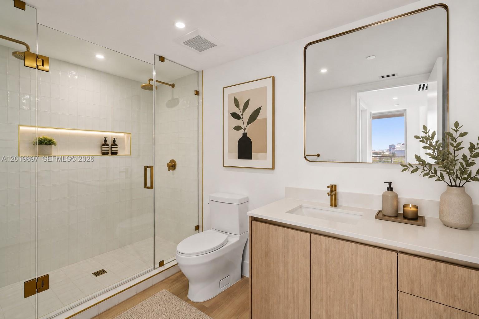 90 NE 32nd St #627 Miami, FL 33137