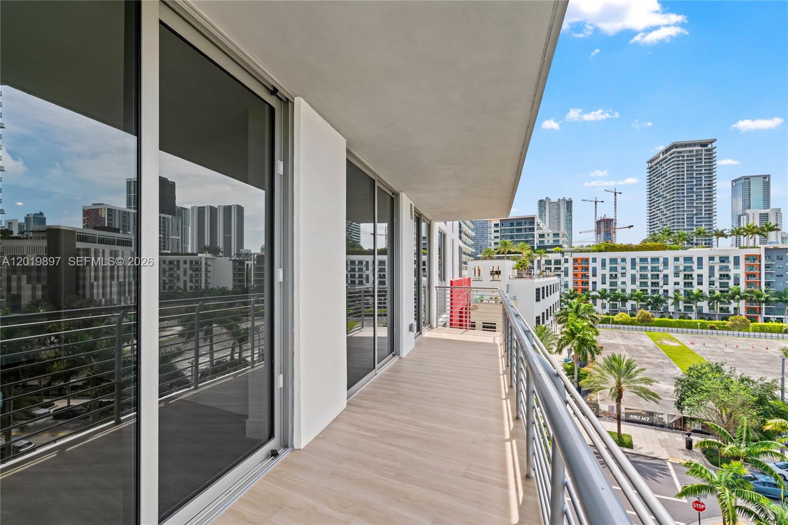 90 NE 32nd St #627 Miami, FL 33137